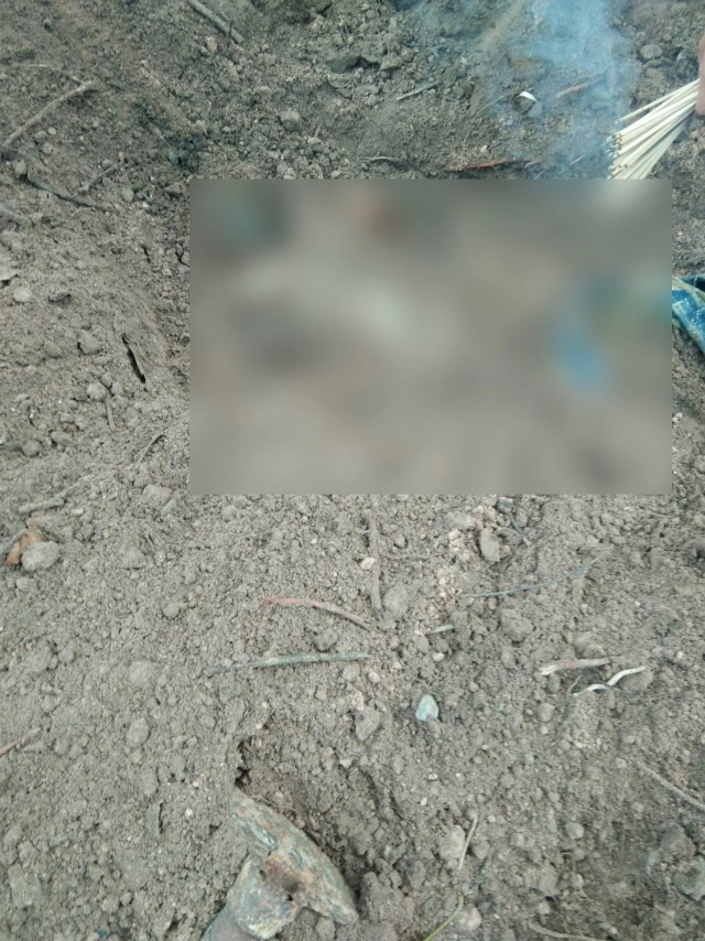 เร่งล่าลูกชายโหดฆ่าพ่อฝังดินยังไร้เบาะแสชาวบ้านหวาดกลัวชี้เป็นบุคคลอันตราย