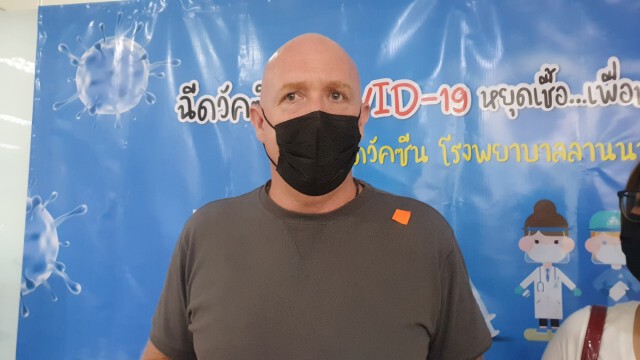 ชาวเชียงใหม่แห่ฉีด"ซิโนฟาร์ม"วันแรก115คน