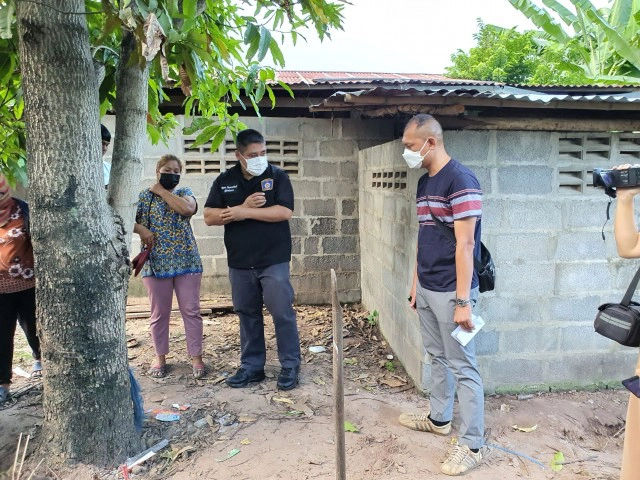 เร่งล่าลูกชายโหดฆ่าพ่อฝังดินยังไร้เบาะแสชาวบ้านหวาดกลัวชี้เป็นบุคคลอันตราย