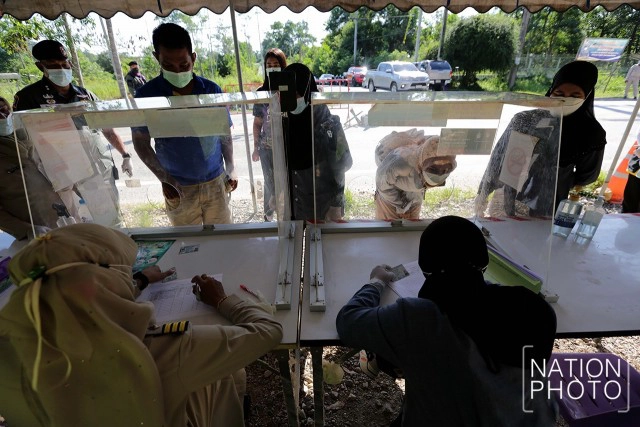 ตรึงกำลังเข้มรอยต่อ "สะบ้าย้อย-กาบัง" ห้ามย้ายแรงงาน