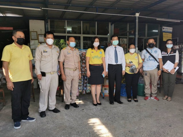 พาณิชย์ลุยตรวจร้านค้าปัดไม่ได้รับจำนำบัตรคนจนตา 72