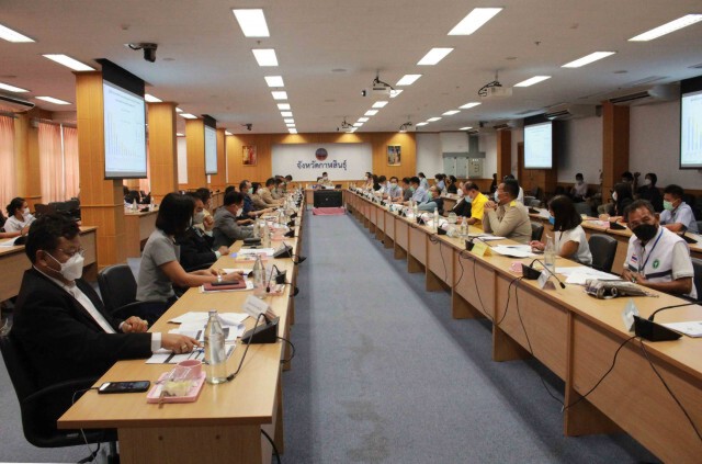 คลัสเตอร์แรงงานคืนถิ่นสั่งปิดโรงเรียนทั้งจังหวัด 14 วัน