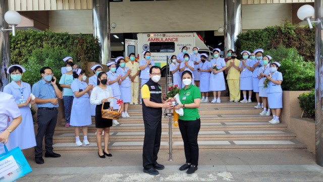 รพ.พุทธชินราชส่งนักรบชุดขาวช่วยกทม.