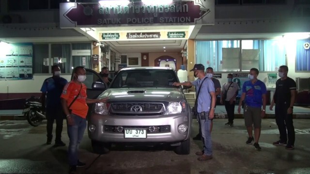 ตามรวบข้ามจังหวัดหนุ่มเพิ่งพ้นคุกขโมยกระบะลุง 69 เตรียมส่งขายเพื่อนบ้าน