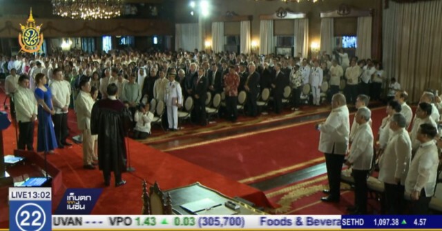 โรดริโก ดูเตร์เต สาบานตน รับตำแหน่งประธานาธิบดีฟิลิปปินส์