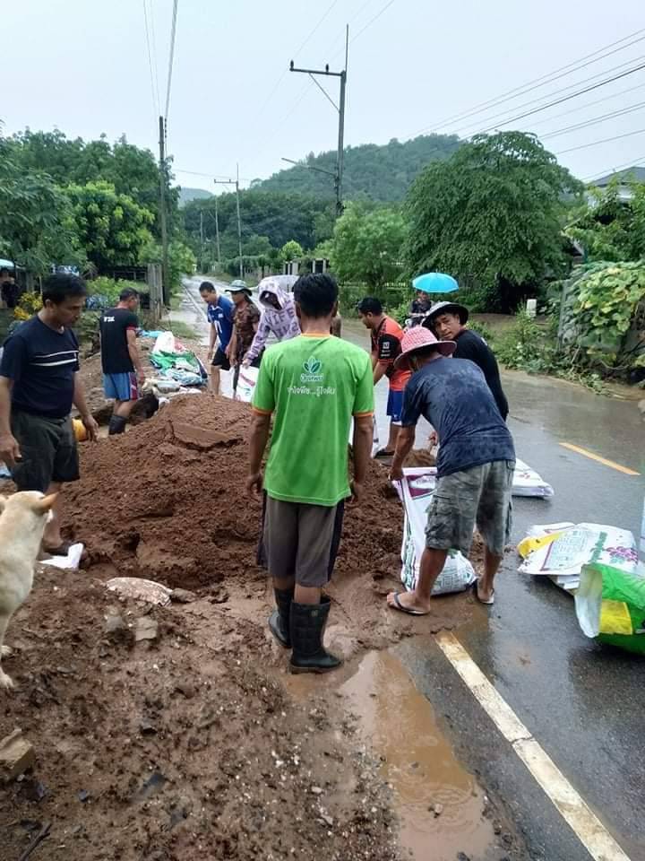 น้ำป่าทะลักท่วมบ้านสูบ ต.กระสวย หวั่นซ้ำรอยปีที่แล้ว