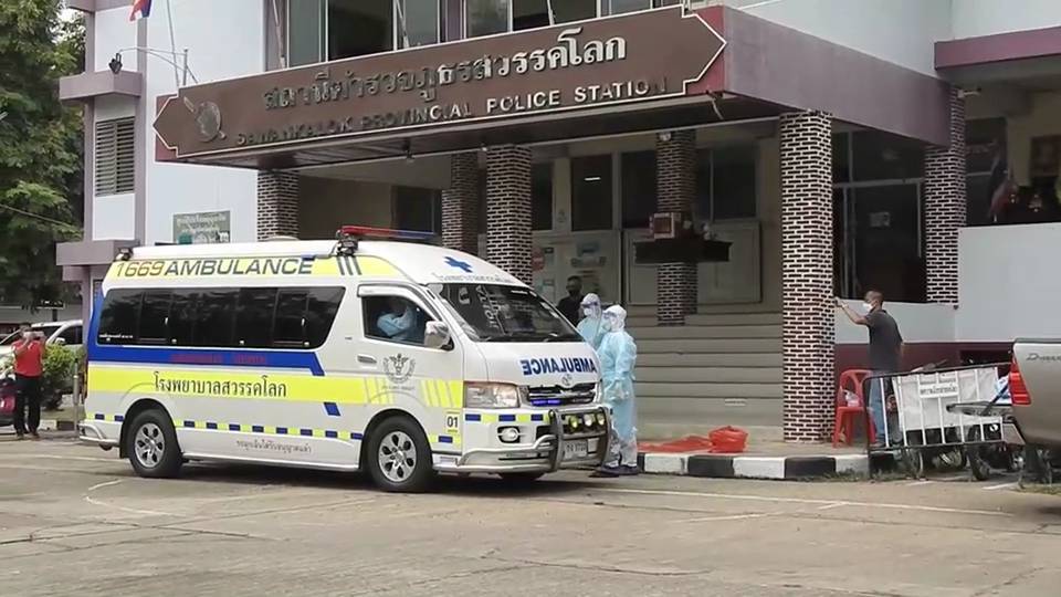 โรงพักสวรรคโลกวุ่นหนักผู้ต้องหาติดโควิด-กักตัวตำรวจ23นาย