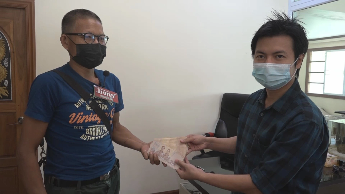 เต็นท์รถดังเมืองอุดรจัด“โปรหนหวย”แจก2แสนพ่อค้าปลาเผารับโชค