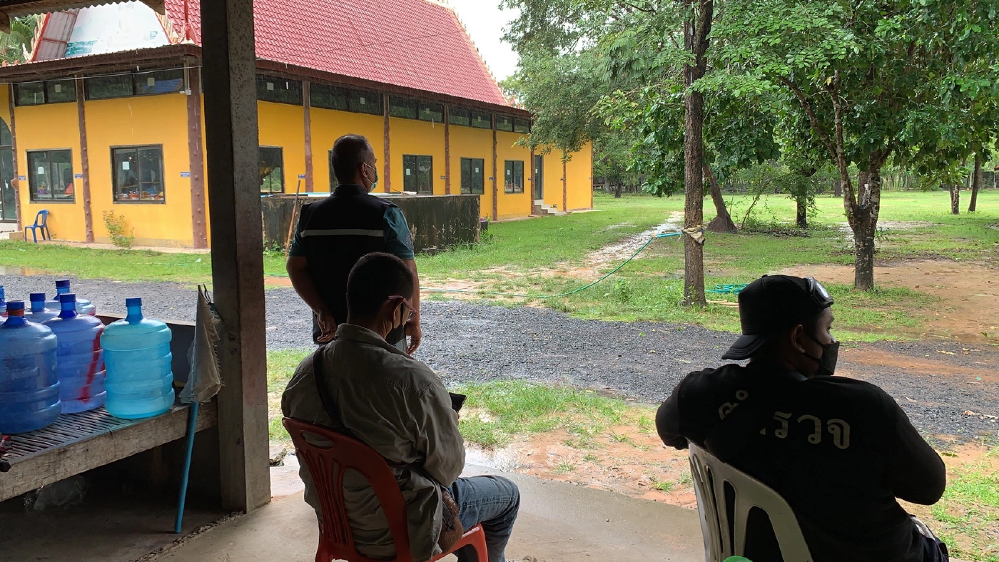 ตำรวจลุยสอบหาหลักฐานโจรปล้นวัด พระครูมั่นใจรู้จักโจรดี