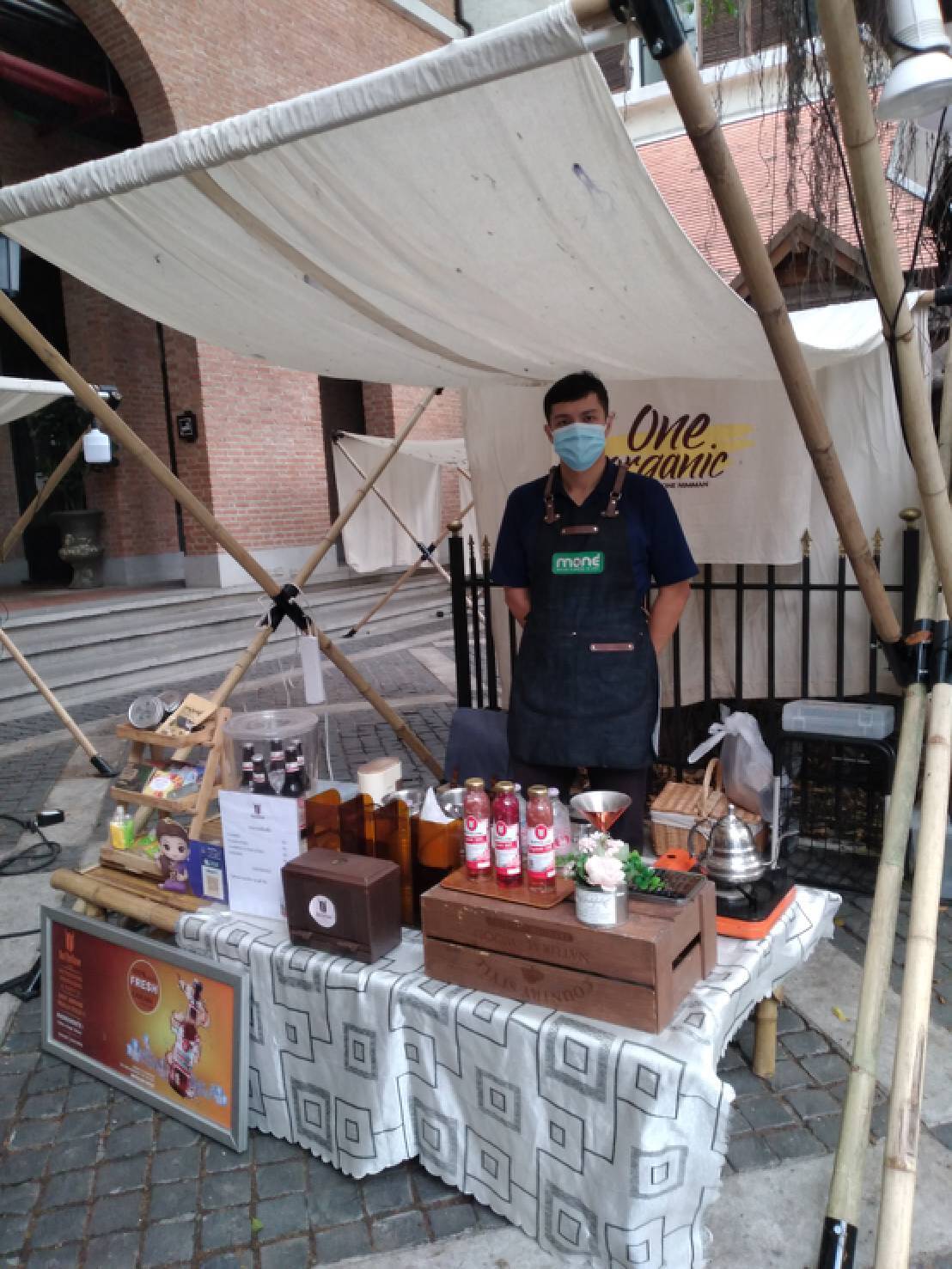 กาแฟสกัดเย็นกุหลาบมอญแดงหนึ่งเดียวในจังหวัดเชียงใหม่ 