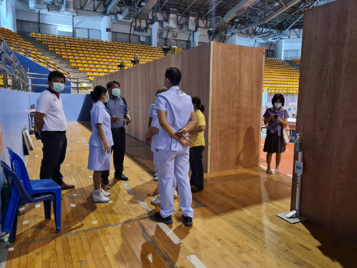 รพ.สนามโคราช 100 เตียง พร้อมรับผู้ป่วยโควิดพุ่งสูงต่อเนื่อง