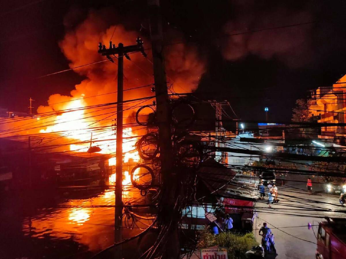 เพลิงไหม้ตลาดบ้านแพ้ว