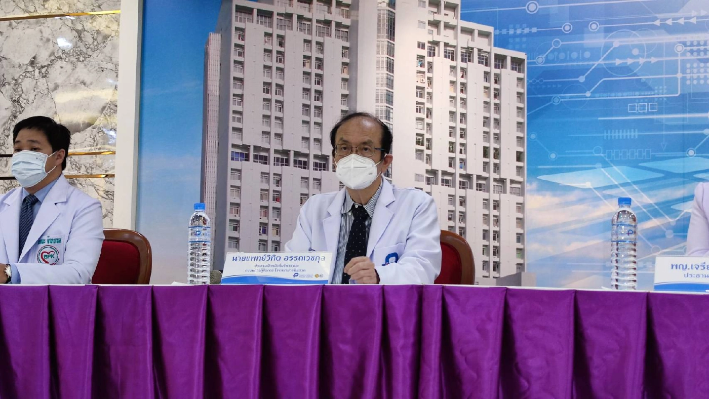 รพ.แถลงโต้ไล่ &quot;ณวัฒน์&quot; รักษาบ้าน 