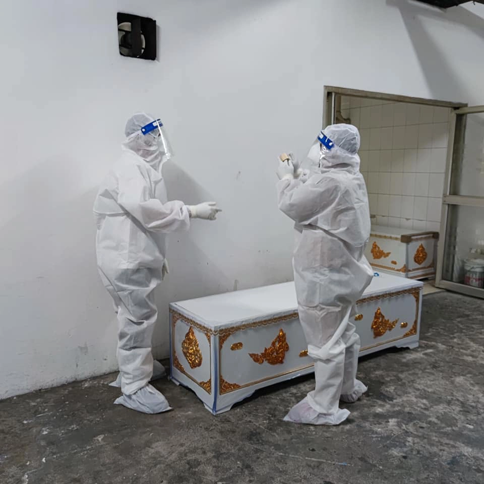 อาลัยพยาบาลด่านหน้าติดโควิดตาย