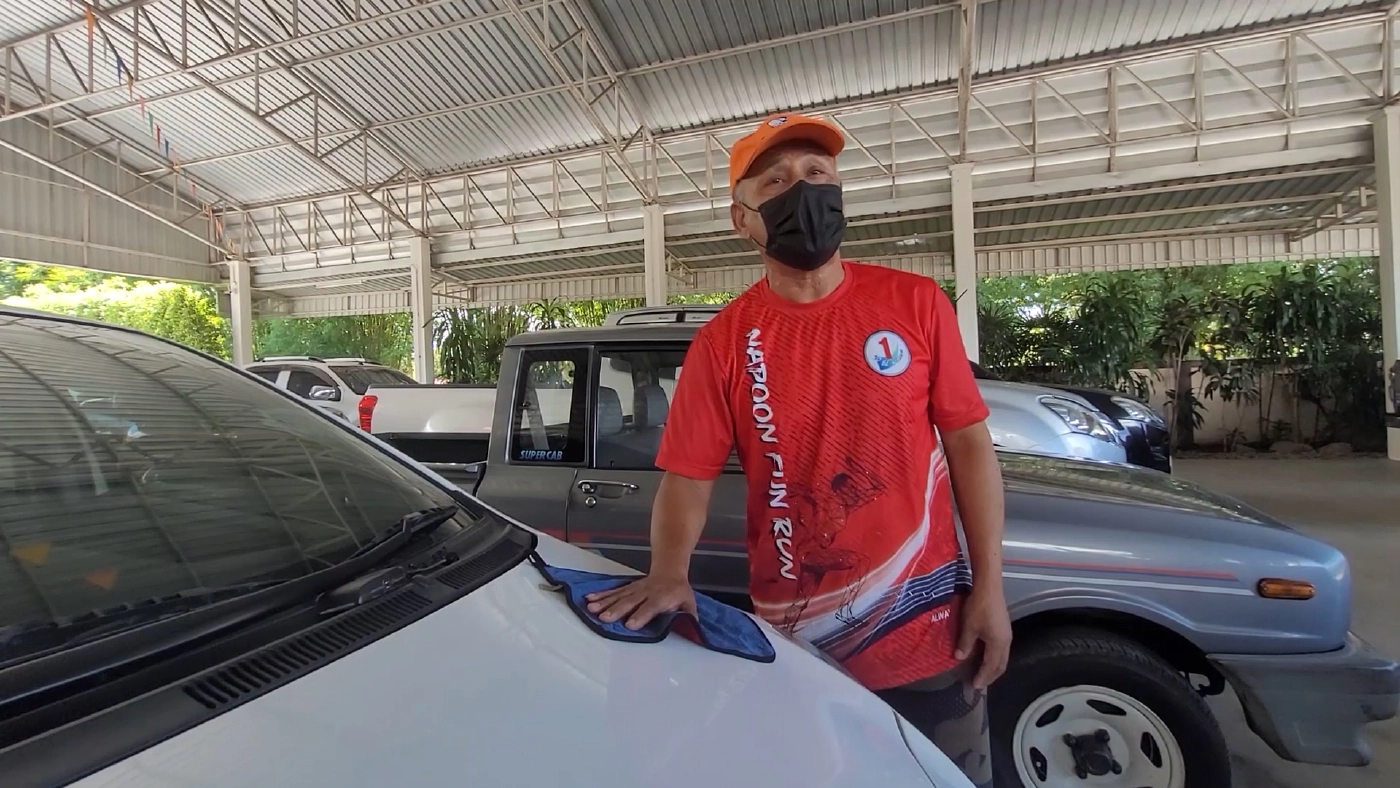 ศิลปินชื่อดังภาคเหนือ"นิตย์เทอดไท"ถูกพิษโควิด-หันเป็นลูกจ้างเต็นท์รถ