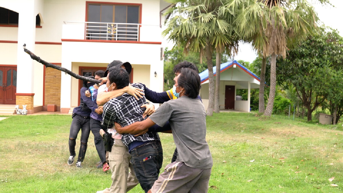 ญาติแค้นทำแผนชุลมุน 2 พี่น้องฆ่ารัดคอ ชรบ. เฝ้าบ้านหรู