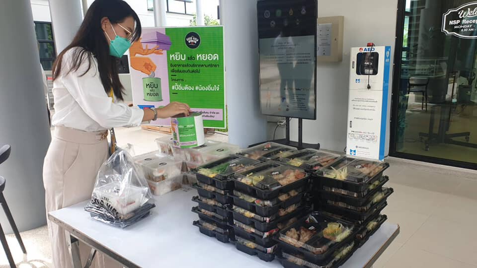 “หยิบแล้วหยอด”ช่วยคนเชียงใหม่ตกงาน-ร้านอาหารสู้โควิด 
