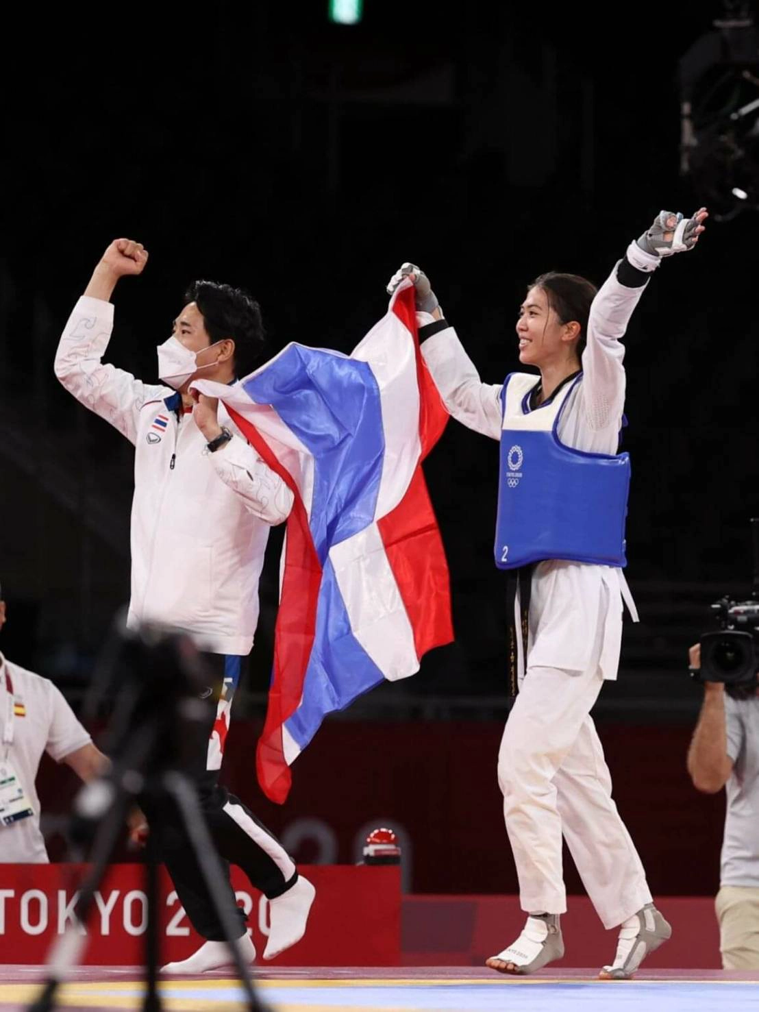 &quot;เทนนิส&quot; พาณิภัค วงศ์พัฒนกิจ นักเทควันโดขวัญใจชาวไทย 