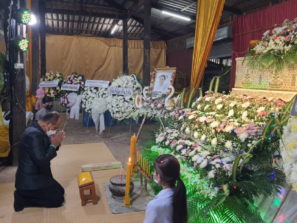 บิ๊กตู่ มอบผู้ว่าฯโคราชนำเงินเยียวยาให้ครอบครัวพยาบาลเสียชีวิตจากโควิด