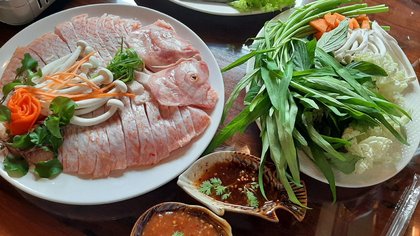 โควิด-19 พ่นพิษ ปรับเปลี่ยนค่ายมวย ให้เป็นร้านกาแฟสุดชิค!