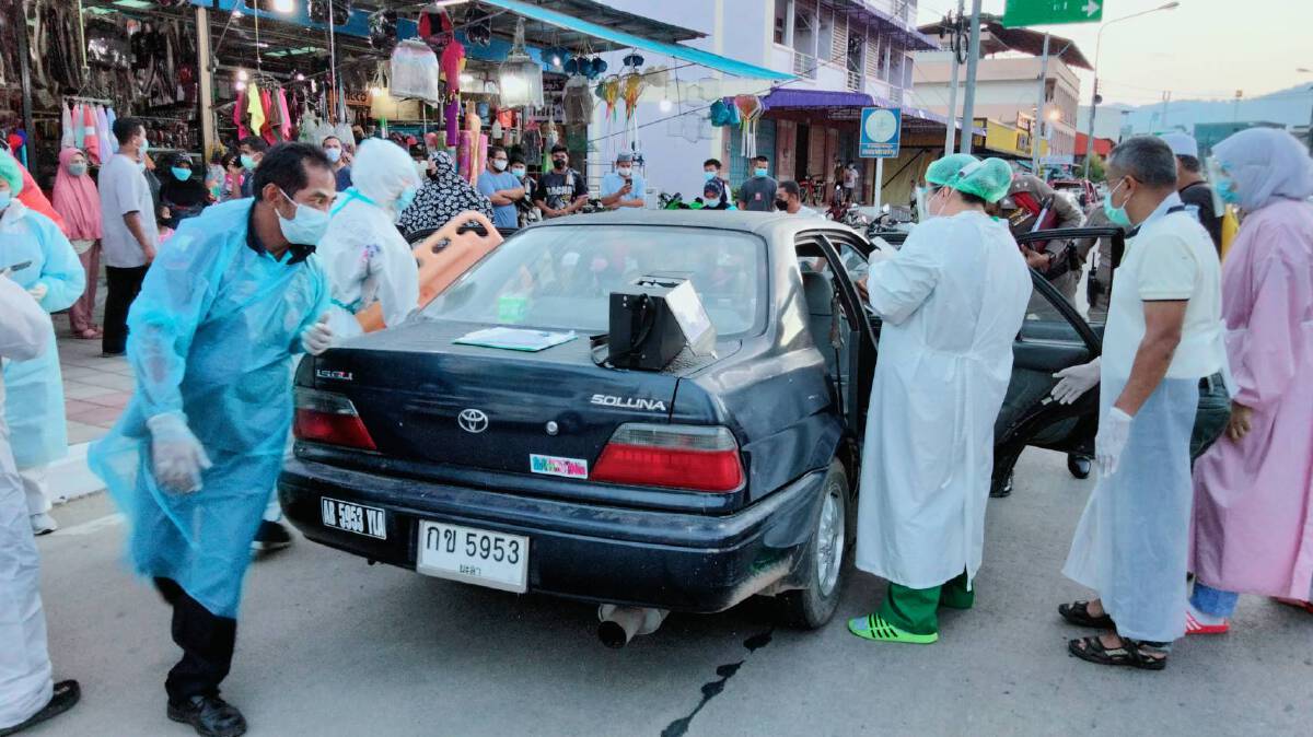 สลดรับฮารีรายอ เด็กอายุ 2 ขวบเล่นบนรถขาดอากาศเสียชีวิตคารถเก๋ง