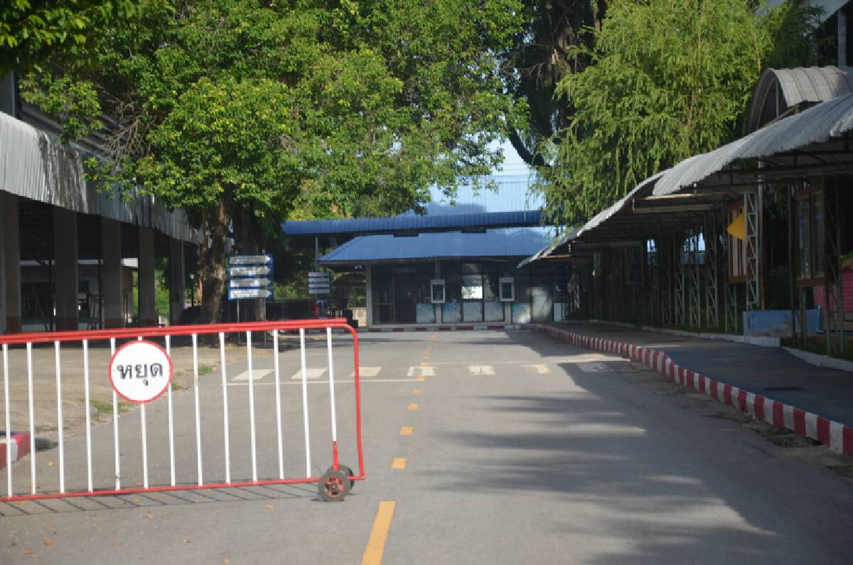 ผอ.รร.บัวขาวแจงคลิปดราม่ารวมตัวนักเรียนแจ้งข่าวเด็กติดโควิด