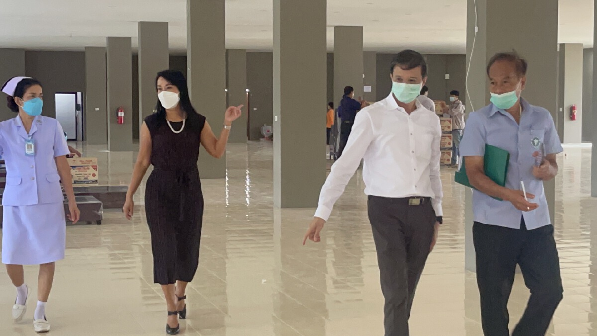 อบจ.หนองคายเร่งมือสร้างโรงพยาบาลแห่งที่สนาม 3 รับผู้ป่วยขอกลับบ้าน