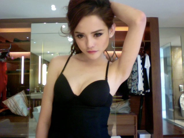 &quot;เจ ไพลิน พิจิตรอำพล&quot; อดีตนักแสดง