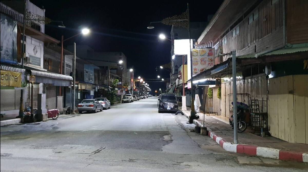 ตลาดพิมายเงียบหลังผู้ว่าฯขอ ปชช.งดออกจากบ้านหลัง4ทุ่มถึงตี4