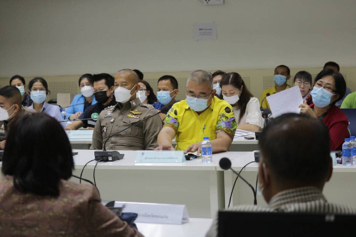 2 โรงพยาบาลใหญ่เตียงเต็มแล้ว ผุดมาตรการเข้มป้องกันโควิดระบาด
