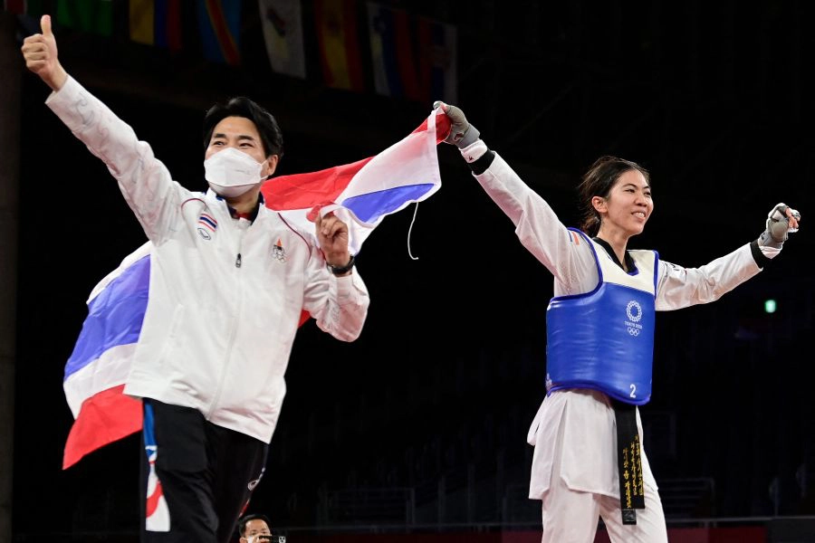 &quot;เทนนิส&quot; พาณิภัค วงศ์พัฒนกิจ นักเทควันโดขวัญใจชาวไทย 