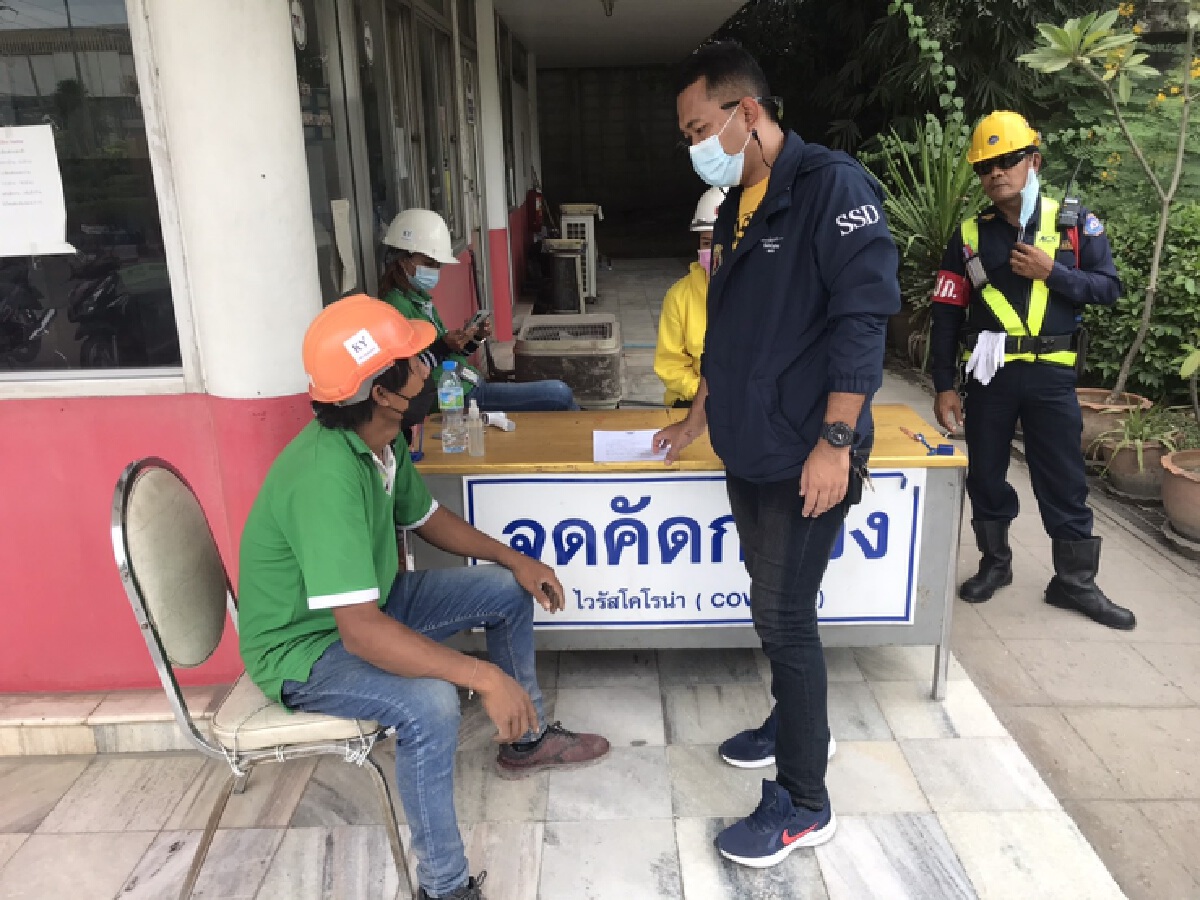 รวบแก๊งแสบอ้างเป็นหมอหลอกขายวัคซีนโควิดให้ชาวบ้านกว่า 200 ราย