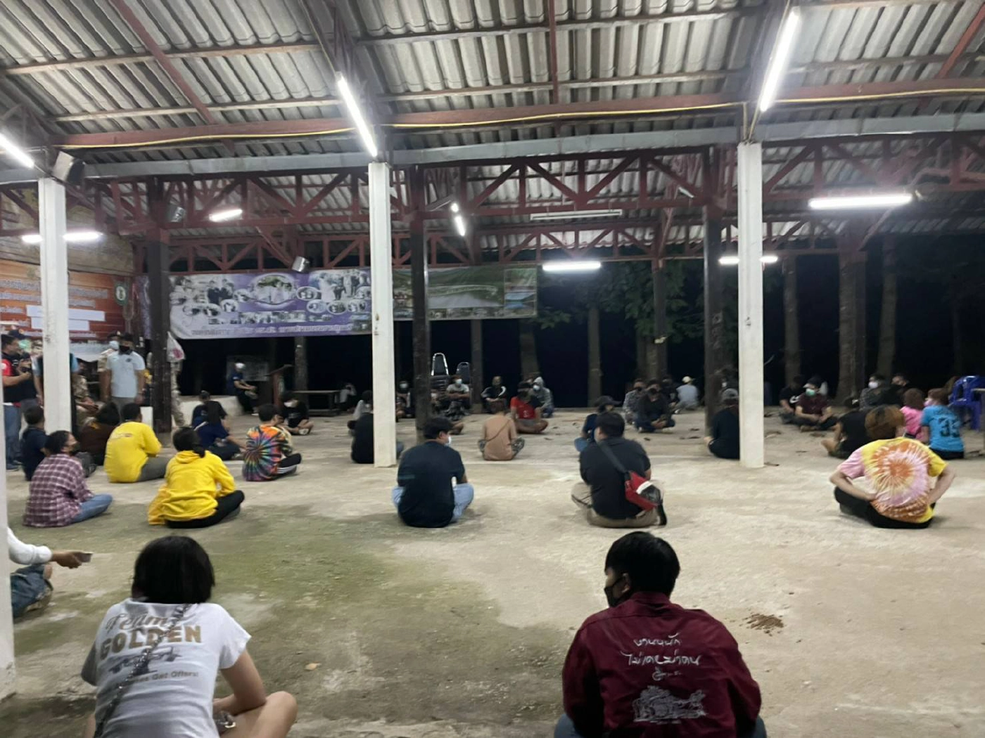 จับกลุ่มวัยรุ่นมั่วสุ่มที่อ่างเก็บน้ำห้วยโจ้-ฝ่าฝืนคำสั่งโควิด