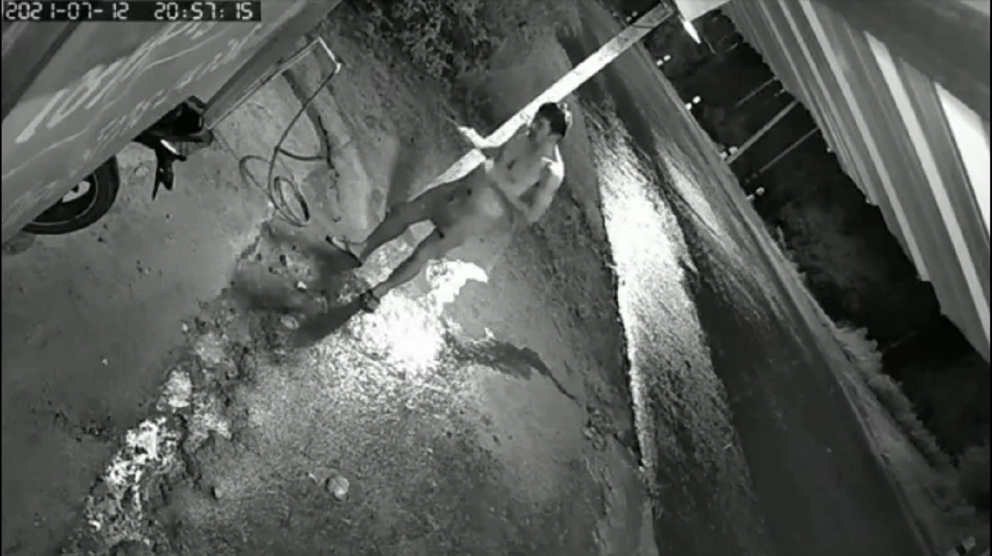 ร้านซักผ้าแจ้งจับ!ชายปริศนา“อาบน้ำ-ล้างรถ-ล้างเหรียญ”