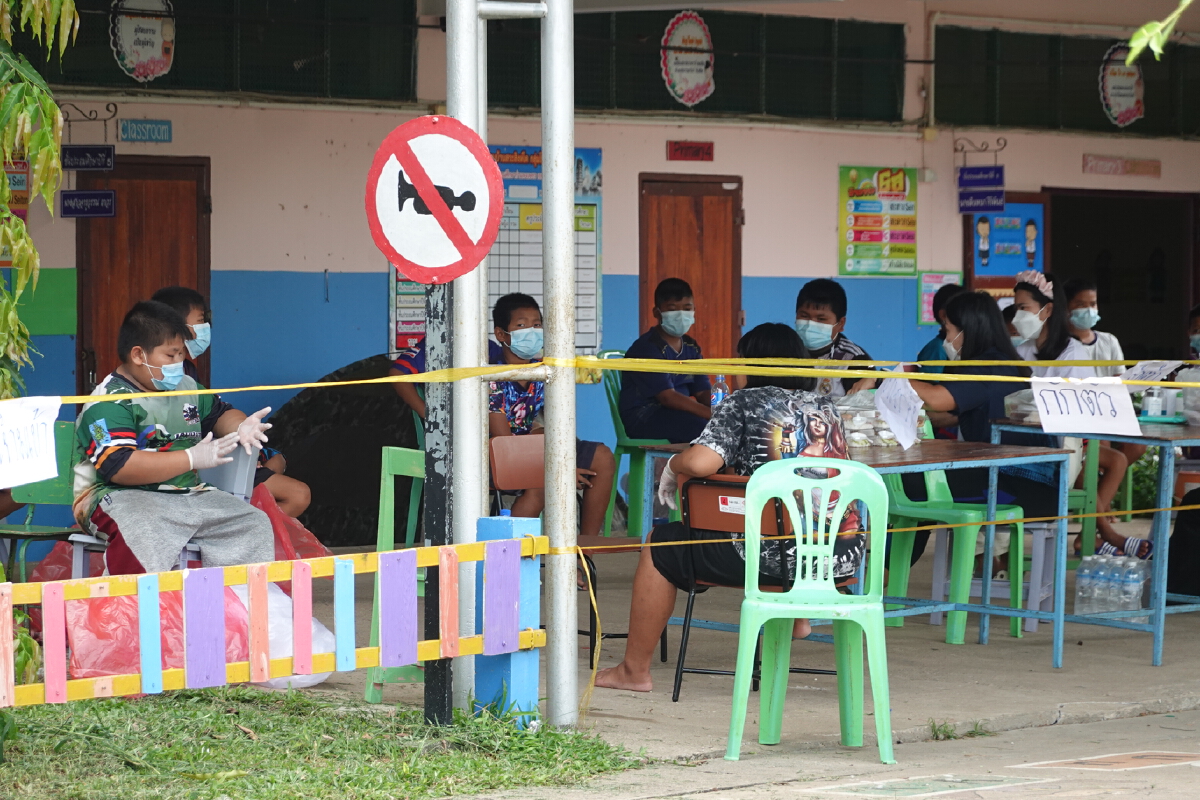 กักตัว71รายในโรงเรียน-ครูผู้ช่วยติดโควิด-19