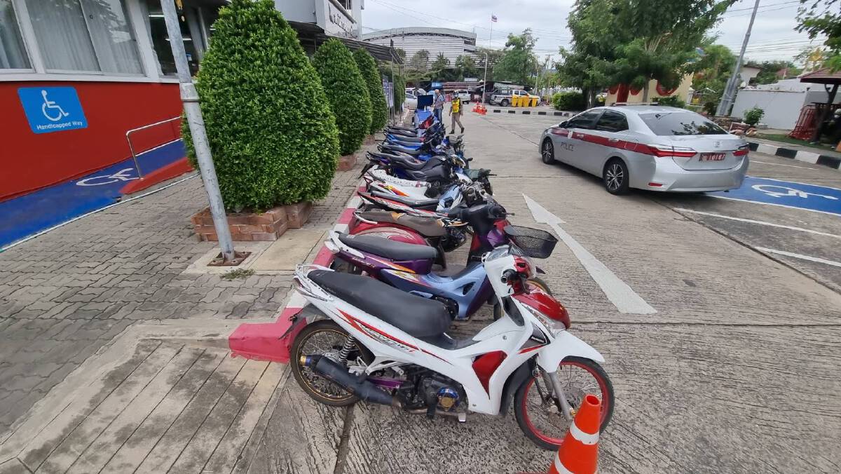รวบ 20 วัยรุ่นแก๊งนนท์ยกพวกตีกันเย้ยเคอร์ฟิว เรียกผู้ปกครองทำทัณฑ์บน