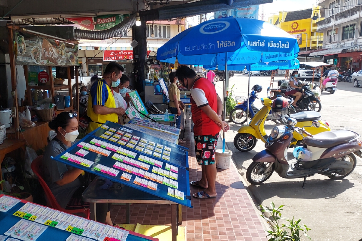 จัดระเบียบแผงลอตเตอรี่ไปขายในอาคารตลาดสดแก้ปัญหากีดขวางจราจร