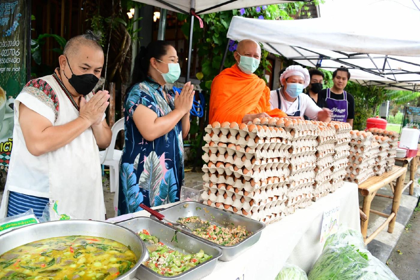 “ข้าวแกง 10 บาท”ช่วยเหลือชาวบ้านบรรเทาโควิด