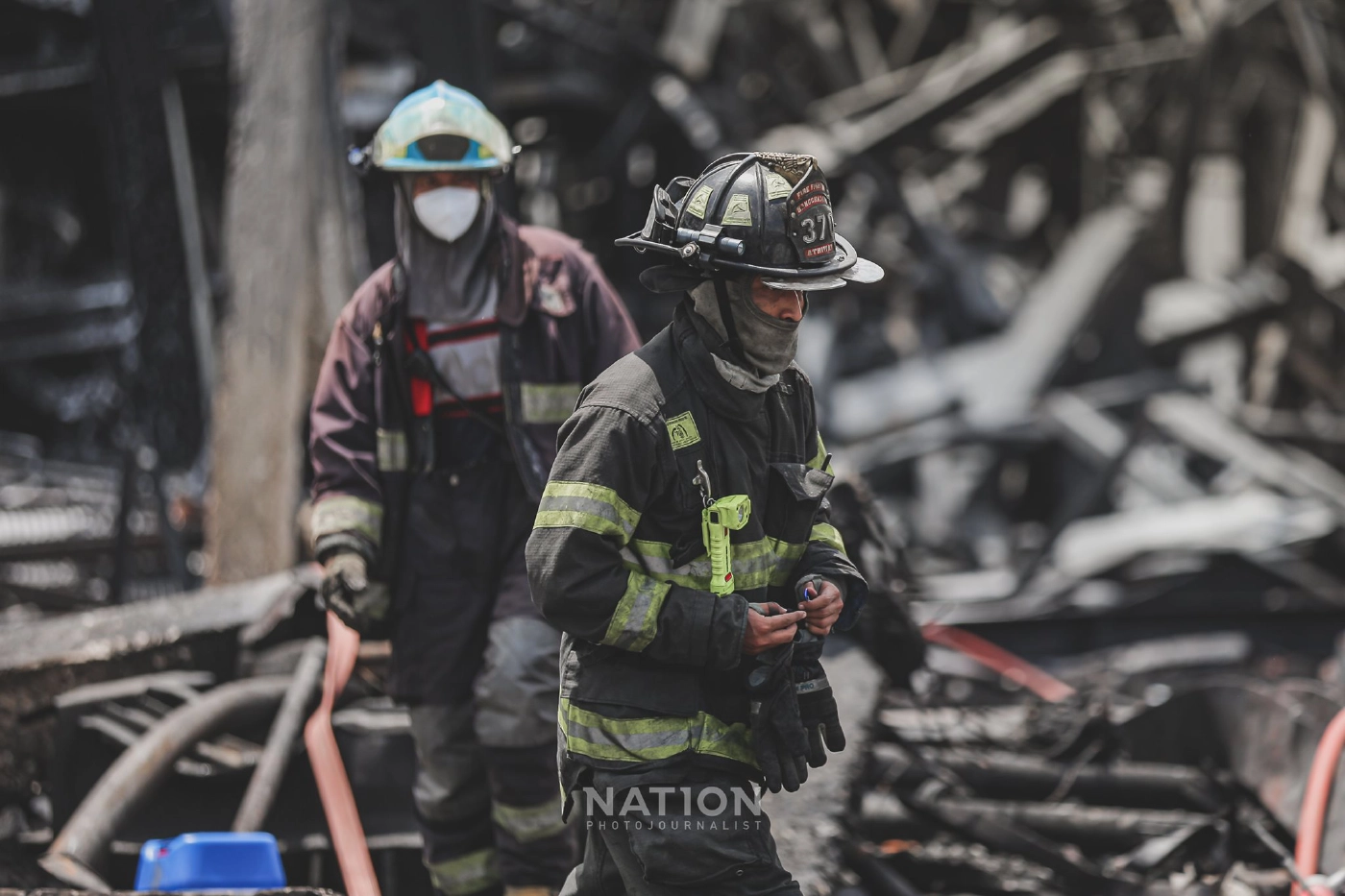 "สดุดีผู้อยู่เบื้องหลังของภารกิจ ดับไฟไหม้โรงงานหมิงตี้"