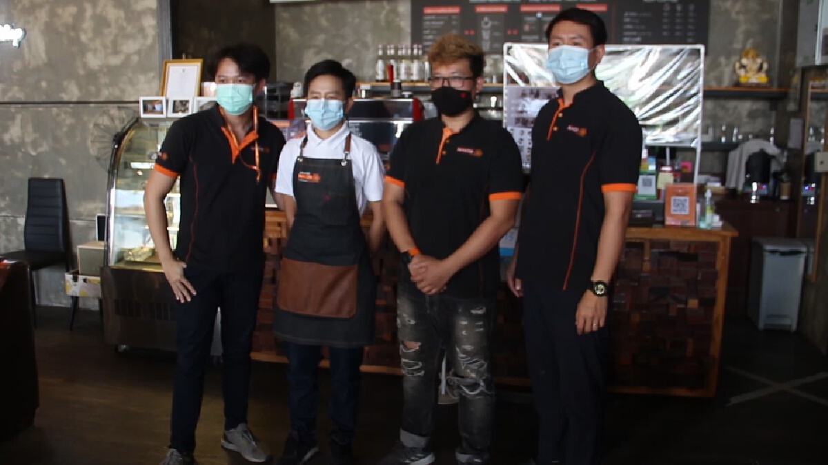 ร้านกาแฟอุดรควักเงินจองซิโนฟาร์มฉีดให้ลูกน้องสร้างความเชื่อมั่นธุรกิจ