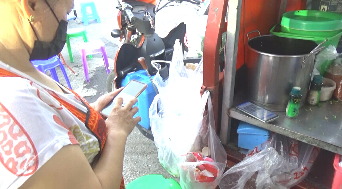 ชาวพิษณุโลกใช้สิทธิ์"คนละครึ่ง"-วันแรกยังไม่คึกคัก