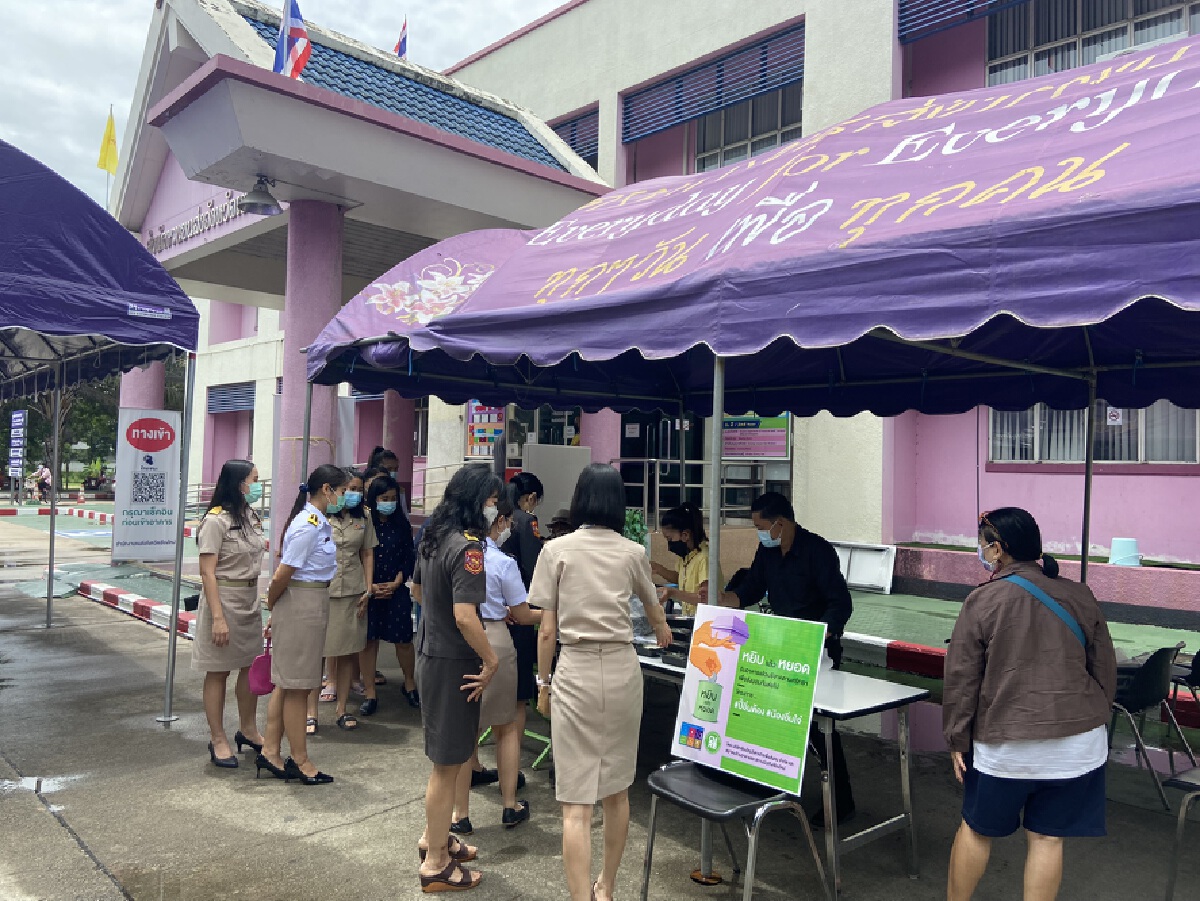 “หยิบแล้วหยอด”ช่วยคนเชียงใหม่ตกงาน-ร้านอาหารสู้โควิด 