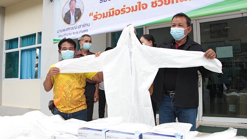 “รมช.เกษตรฯ” มอบอุปกรณ์การแพทย์ ช่วย รพ.ซำสูง สู้โควิด19