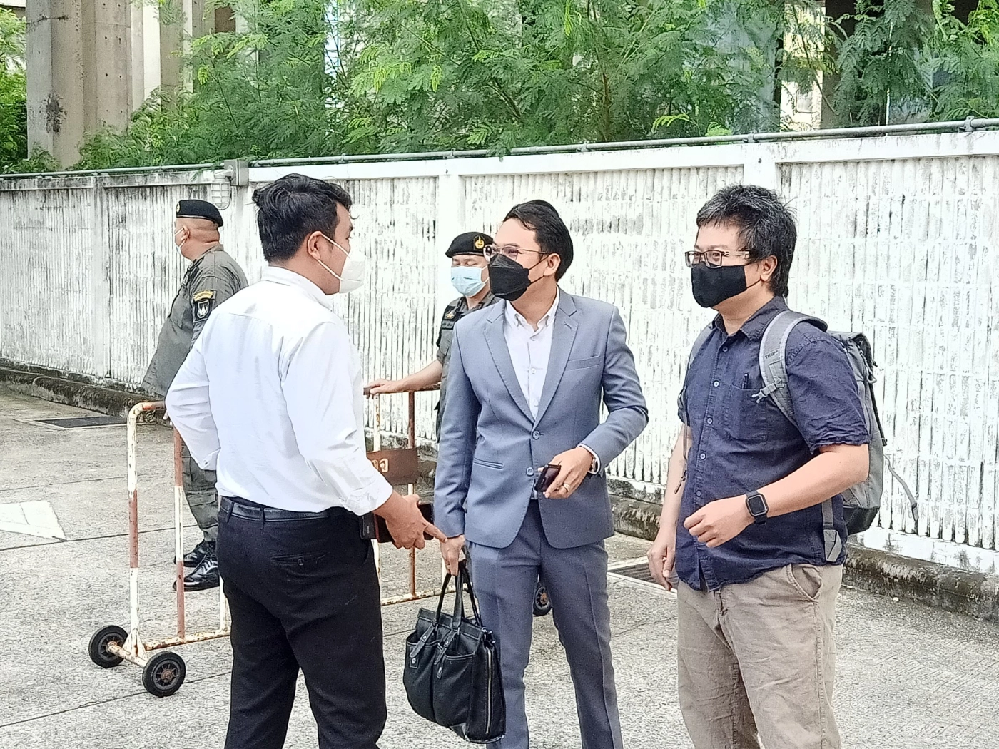 ส่งฟ้องน้องมายด์กับพวกรวม 12 คน คดี112-116ชุมนุมหน้าสถานทูตเยอรมนี