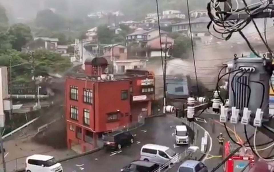 ญี่ปุ่นดินถล่ม! สูญหาย 20 ชีวิต หน่วยกู้ภัยระดมค้นหาท่ามกลางฝนตกหนัก