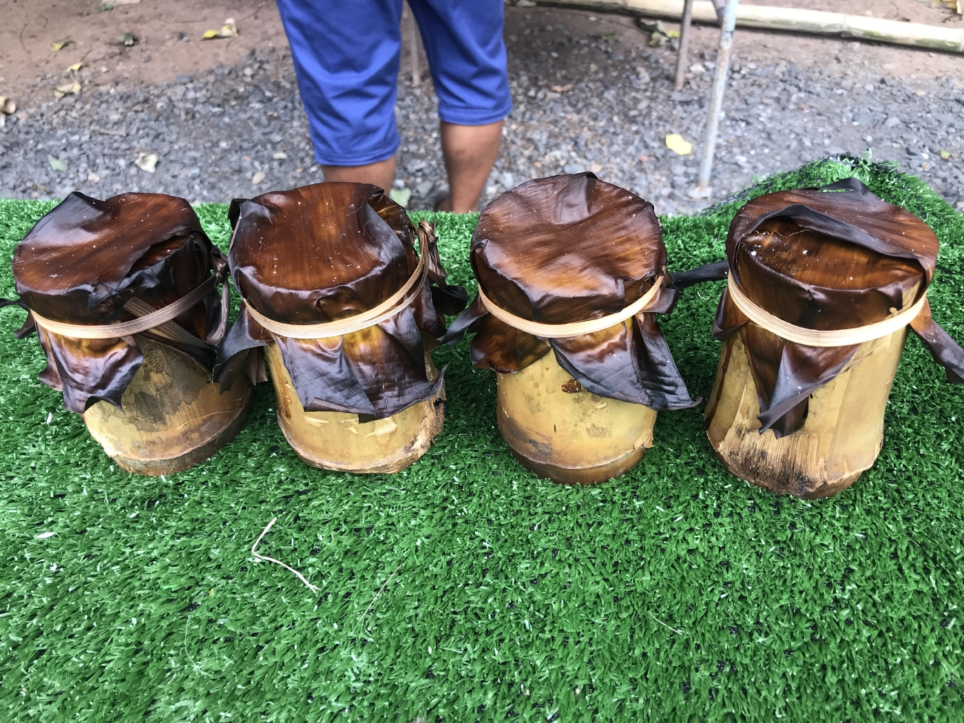 ชาวนาหนุ่มหันเผา"ข้าวหลามช็อต"ขายรายได้งาม