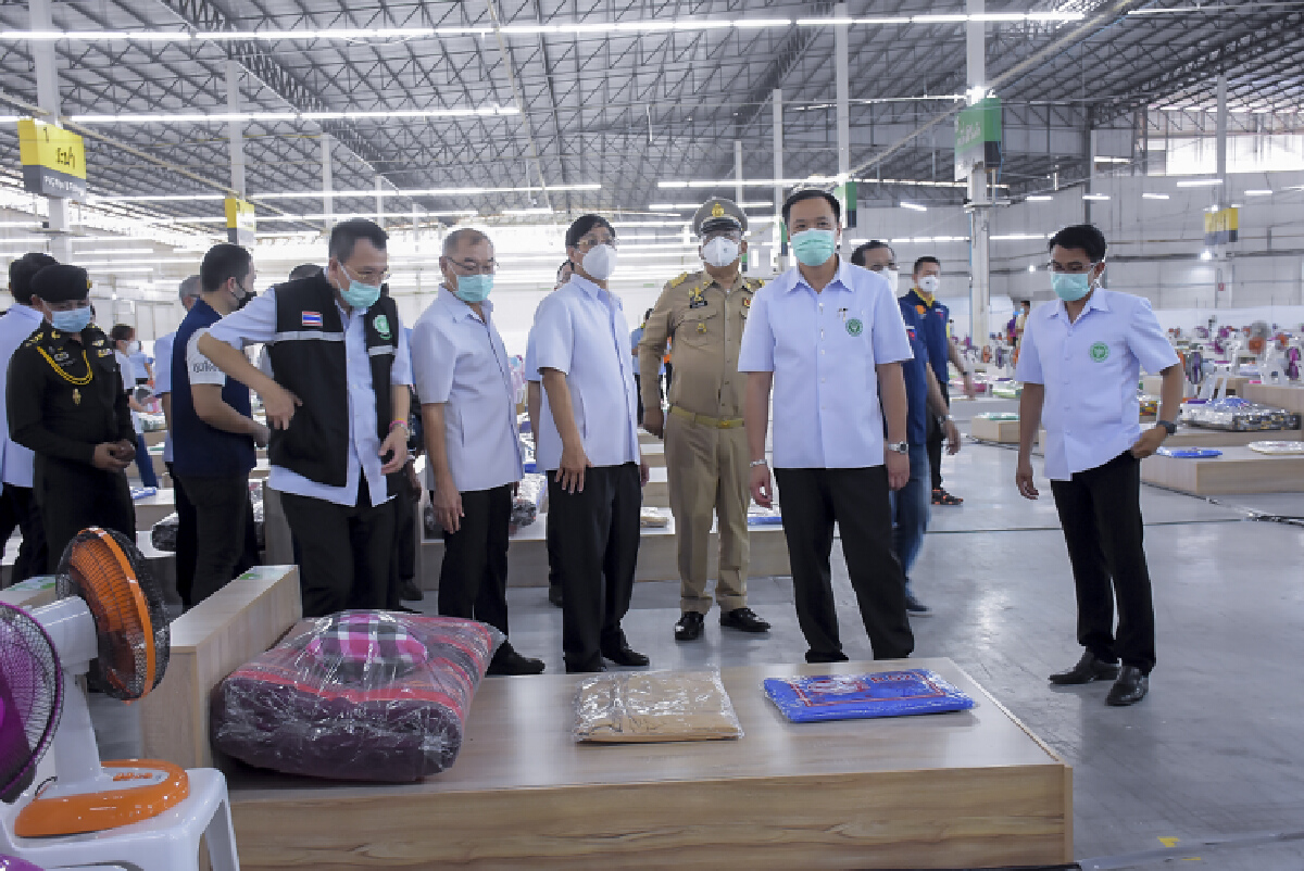 “อนุทิน” ตรวจความพร้อม รพ.สนาม เร่งฉีดวัคซีนเดือนละ 10 ล้านโดส