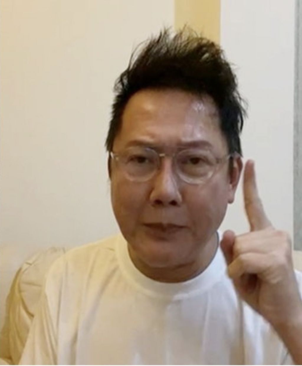จ่อเรียกสอบ "ณวัฒน์" คลัสเตอร์นางงาม