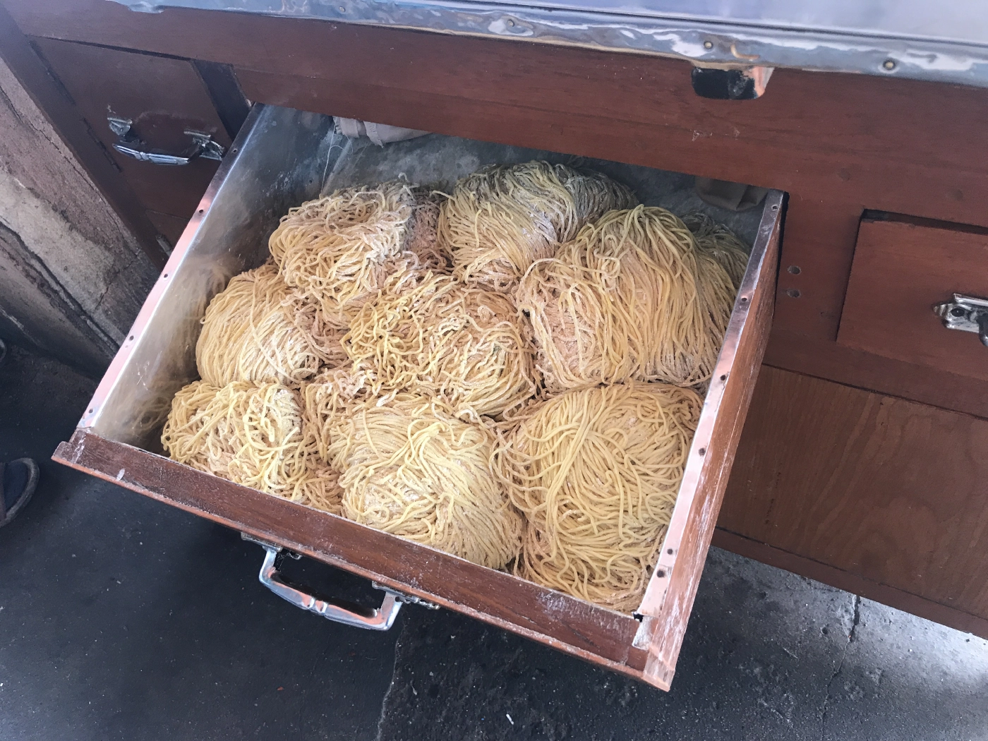 สุดแปลก!!พาชิมบะหมี่ลิ้นชักคู่เมืองพิจิตรกว่า 100ปี