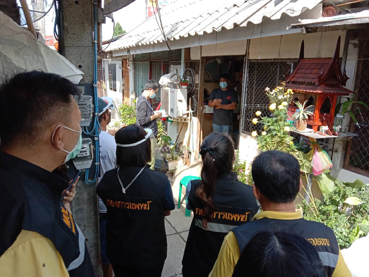 “ล็อกดาวน์”ชุมชนแรงงานต่างด้าวกลางเมืองเชียงราย-พบชาวพม่าติดโควิด
